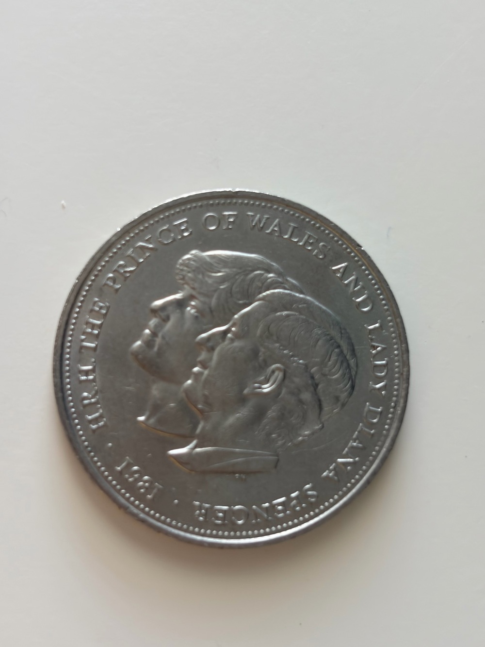 "Prince of Wales and Lady Diana" Commemorative Coin.
